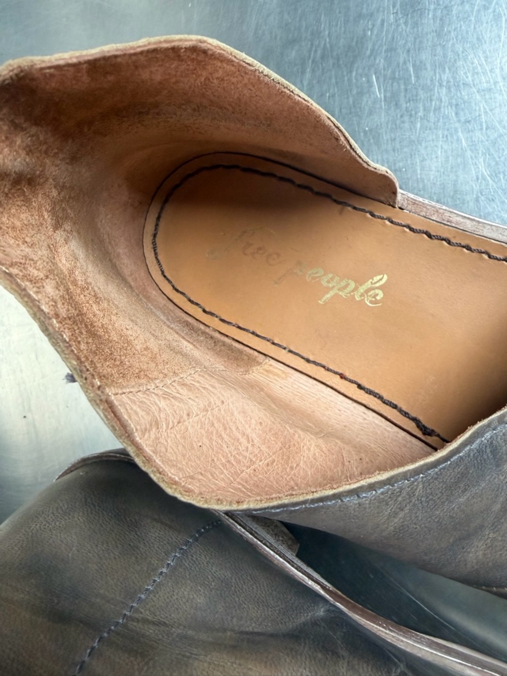 Free People Mont Blanc Asymmetrical Leather Flats Size 39 EU / 8.5 US - Picture 4 of 9